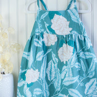 Close-up of the Gardenia print on soft, lightweight double gauze fabric